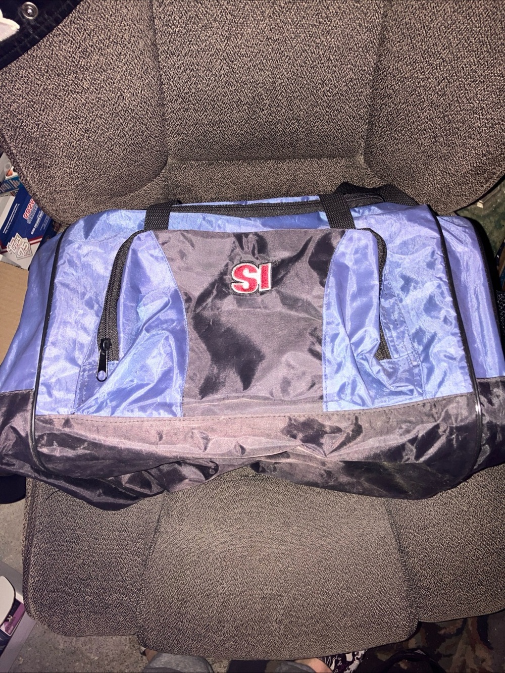Vintage 90s Sports Illustrated Gym Duffel Nylon Bag Straps Good Shape 9x10x15”